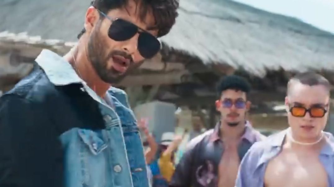 ⁣Akhiyaan Gulaab Song Shahid Kapoor Kriti Sanon  Mitraz  Teri Baaton Mein Aisa Uljha Jiya_720p