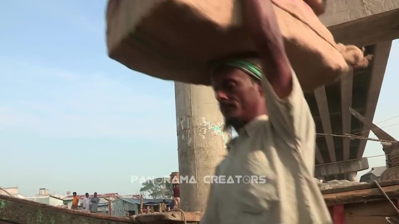 শিববাড়িয়া নদী পাড়ে মহিপুরের বিশাল হাট Famous Village Market at Mahipur in Patuakhali