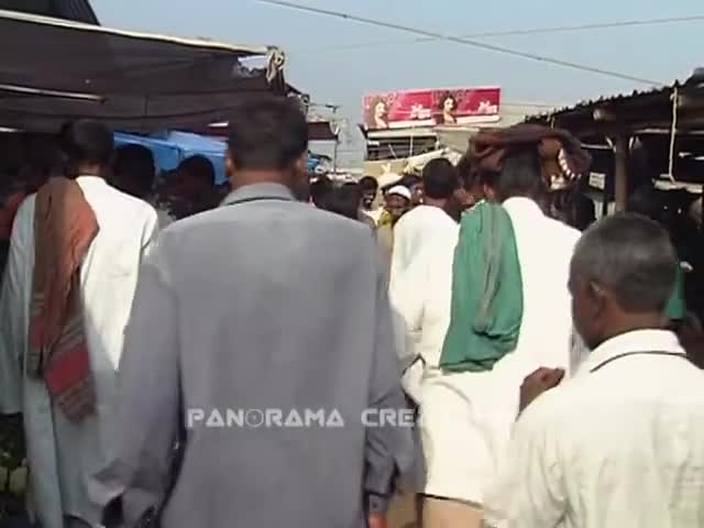 ⁣রাজশাহীর তাহেরপুরে জমজমাট হাট TAHERPUR VILLAGE MARKET AT RAJSHAHI IN BANGLADESH