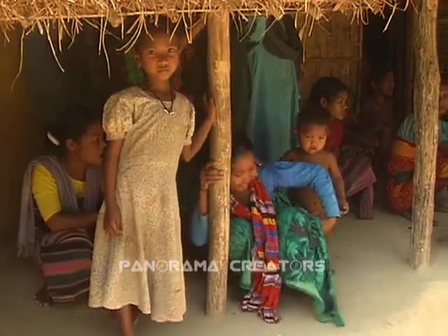 ⁣কোচদের ‘হোলিখেলা’ HOLI FESTIVAL OF KOCH COMMUNITY IN BANGLADESH