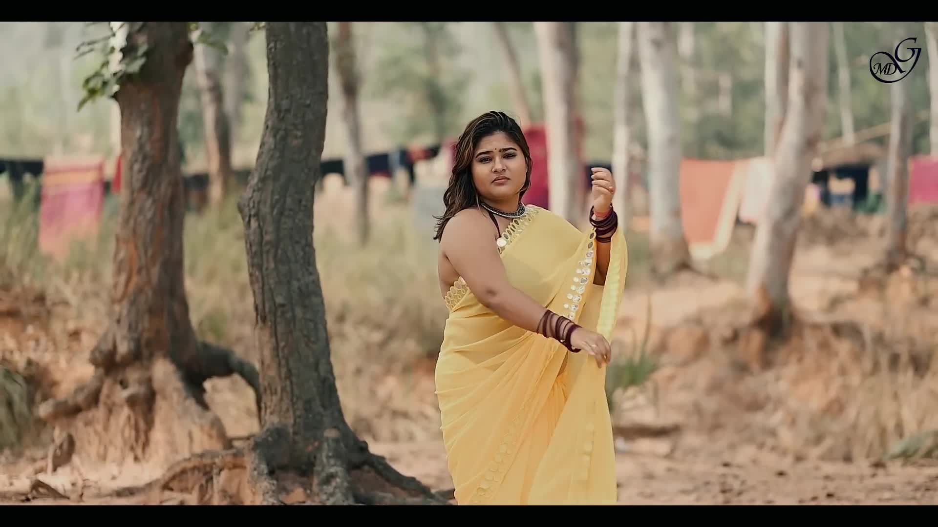 ⁣MEGHA DAS GHOSH IN YELLOW SAREE VIDEO   BONG FASHION VLOG   2024